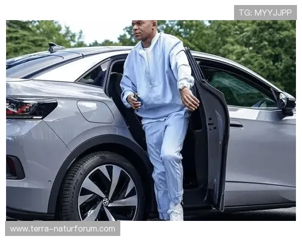 姆巴佩无球跑动的空间利用是否达到顶级