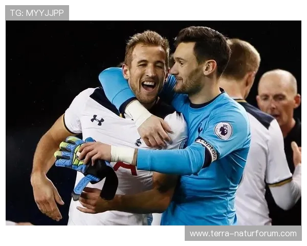 努涅斯 vs 凯恩:全面中锋与冲击型前锋的差异 努涅斯 vs 凯恩:全面中锋与冲击型前锋的差异