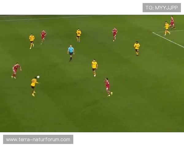 利物浦攻防转换稳定性面临考验，赢球仍难掩体系失衡隐患